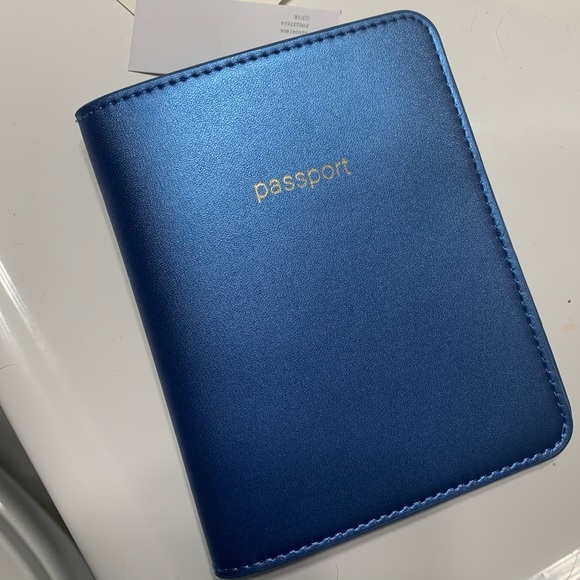 a new day Accessories - NWT blue passport holder 🌎💙
